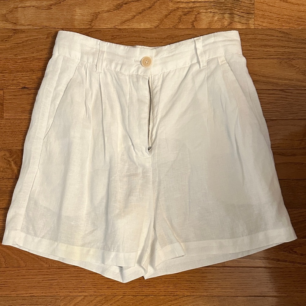 Aritzia Wilfred White Linen Shorts